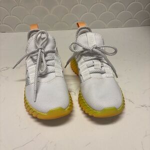 Women’s Adidas Kaptir Running Shoes